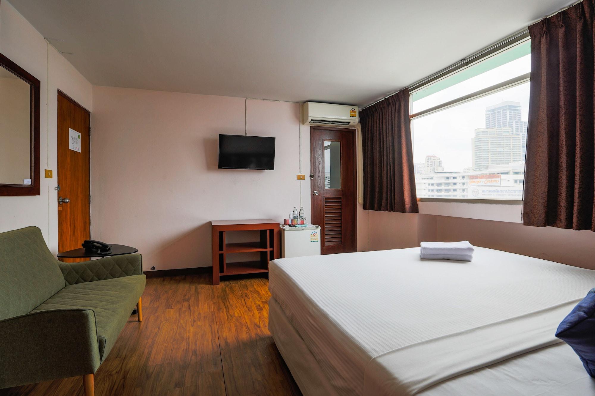 בנגקוק Ruamchitt Travelodge מראה חיצוני תמונה