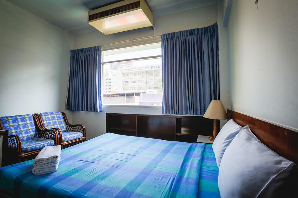 בנגקוק Ruamchitt Travelodge מראה חיצוני תמונה