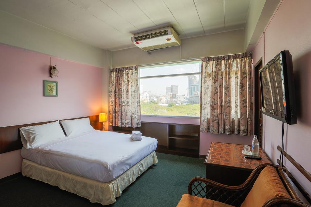 בנגקוק Ruamchitt Travelodge מראה חיצוני תמונה