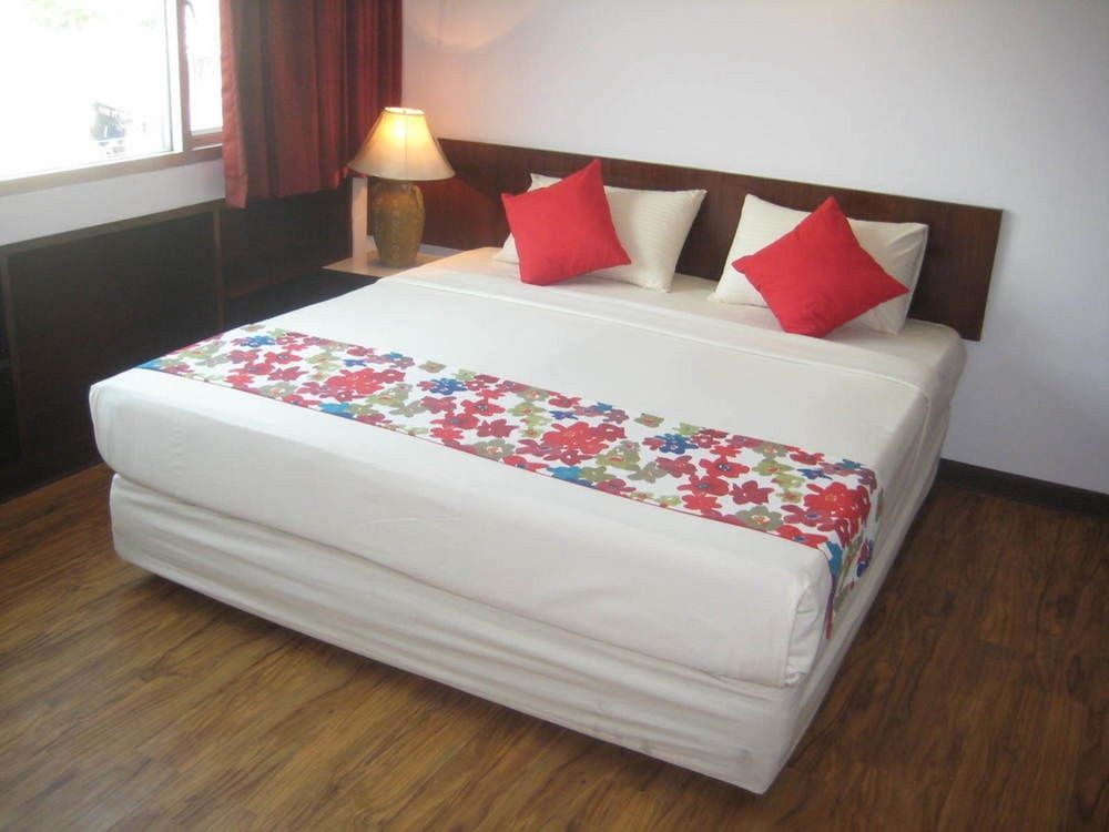 בנגקוק Ruamchitt Travelodge מראה חיצוני תמונה